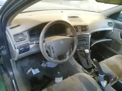 Veículo de Sucata volvo s80 berlina d5 do ano 2004 alimentado d5244t