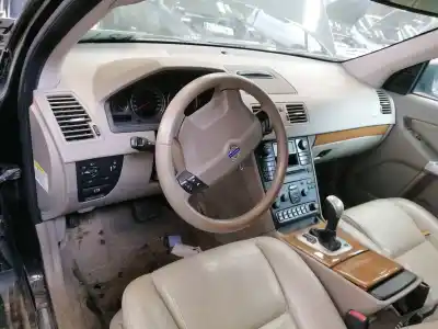 Veículo de Sucata volvo xc90 2.4 diesel cat do ano 2004 alimentado d5244t