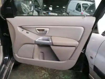 Veículo de Sucata volvo xc90 2.4 diesel cat do ano 2004 alimentado d5244t