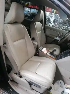 Veículo de Sucata volvo xc90 2.4 diesel cat do ano 2004 alimentado d5244t