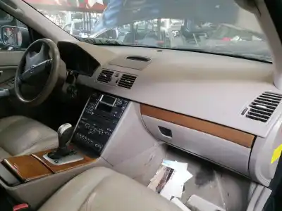 Veículo de Sucata volvo xc90 2.4 diesel cat do ano 2004 alimentado d5244t