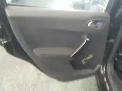 Veículo de Sucata peugeot 208 access do ano 2012 alimentado 8hr