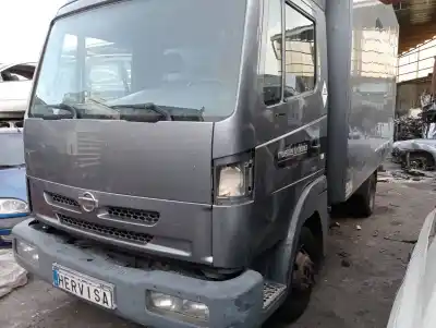 Scrapping Vehicle nissan atleon 110.35 1220.35 of the year 2000 powered bd30d