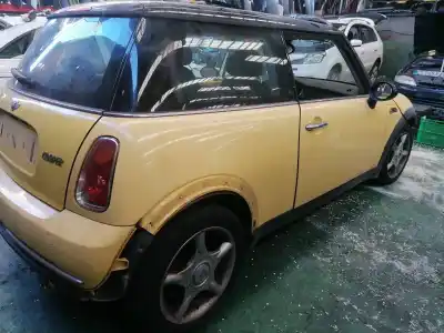 Scrapping Vehicle mini mini (r50,r53) cooper of the year 2005 powered w10b16a