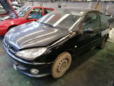 Veículo de Sucata peugeot 206 berlina gti do ano 2003 alimentado rfn