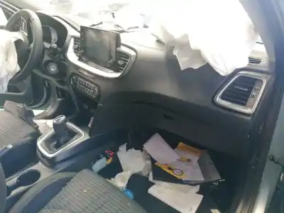 Veicolo di demolizione kia xceed 1.0 tgdi cat dell'anno 2022 alimentato 