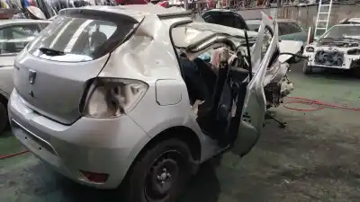 Veicolo di demolizione dacia sandero 1.0 12v cat dell'anno 2017 alimentato b4db400