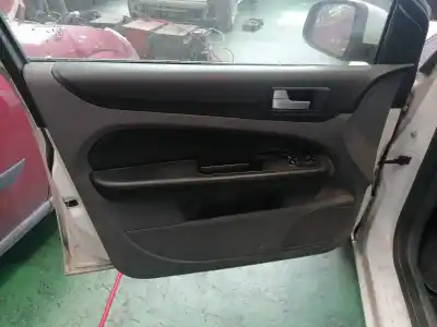 Veicolo di demolizione ford focus lim. (cb4) 1.6 tdci cat dell'anno 2010 alimentato 