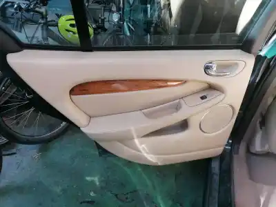 Veicolo di demolizione jaguar x-type i (x400) 2.2 d dell'anno 2006 alimentato bg