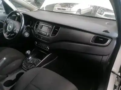 Veículo de Sucata kia carens ( ) 1.7 crdi cat do ano 2014 alimentado d4fd