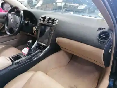 Veículo de Sucata lexus is200 (ds2/is2) 220d do ano 2006 alimentado 2adfhv