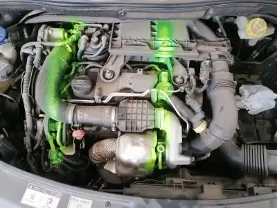 Veículo de Sucata peugeot 208 access do ano 2013 alimentado 8hr