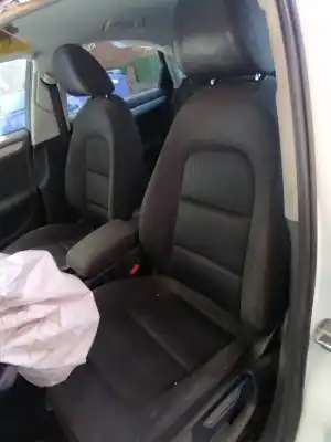 Veicolo di demolizione audi a4 berlina (b8) básico dell'anno 2012 alimentato cjca