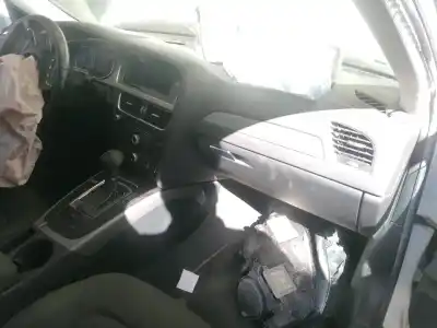 Veicolo di demolizione audi a4 berlina (b8) básico dell'anno 2012 alimentato cjca