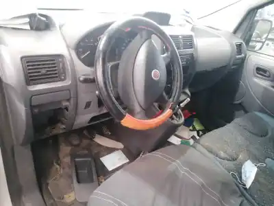 Veículo de Sucata fiat scudo combi (272) 1.6 jtdm cat do ano 2009 alimentado 9hu