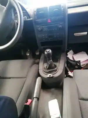 Verschrottungsfahrzeug audi a2 (8z) 1.6 fsi des jahres 2005 angetrieben bad