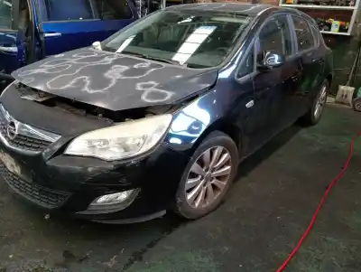 Scrapping Vehicle opel astra j (p10) 1.7 cdti (68) of the year 2010 powered a17dtj