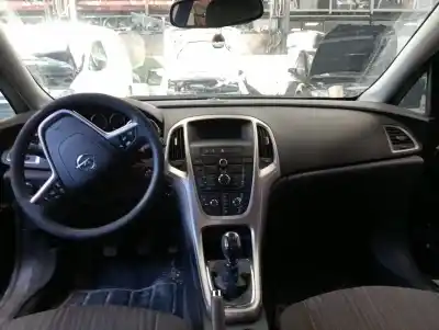 Scrapping Vehicle opel astra j (p10) 1.7 cdti (68) of the year 2010 powered a17dtj