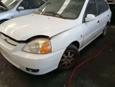Veículo de Sucata kia rio rs berlina do ano 2003 alimentado a3d