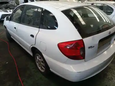 Veículo de Sucata kia rio rs berlina do ano 2003 alimentado a3d