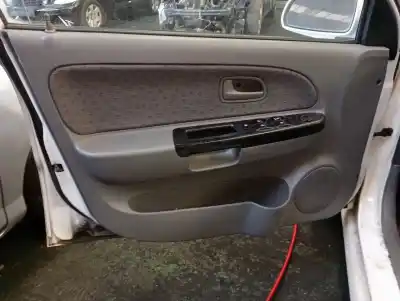 Veículo de Sucata kia rio rs berlina do ano 2003 alimentado a3d