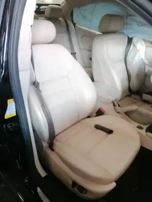 Véhicule à la ferraille jaguar x-type 2.1 v6 24v cat de l'année 2002 alimenté yb