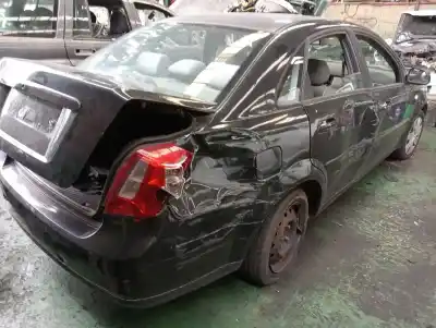 Veículo de Sucata chevrolet lacetti sx do ano 2005 alimentado f16d3