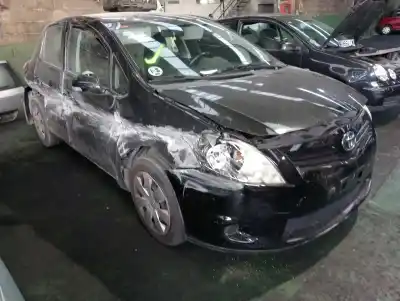 Veículo de Sucata toyota auris (_e15_) 1.4 d-4d (nde150_) do ano 2010 alimentado 1ndtv