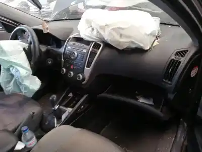 Scrapping Vehicle kia cee´d 1.4 cat of the year 2010 powered g4fal