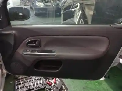Здавання транспортного засобу renault clio ii fase ii (b/cb0) 1.2 року 2004 потужний d7f726