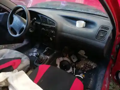 Veicolo di demolizione daewoo lanos 1.5 cat dell'anno 1999 alimentato 