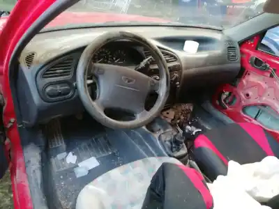 Veicolo di demolizione daewoo lanos 1.5 cat dell'anno 1999 alimentato 