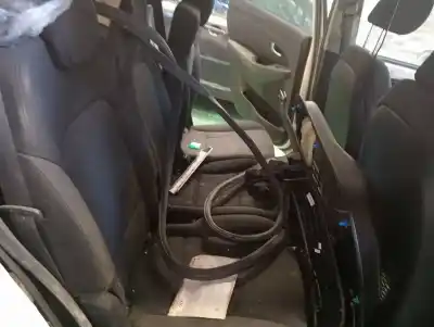 Veículo de Sucata kia carens ( ) 1.7 crdi cat do ano 2015 alimentado d4fd