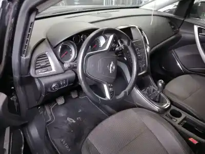 Scrapping Vehicle opel astra j (p10) 1.7 cdti (68) of the year 2010 powered a17dtr