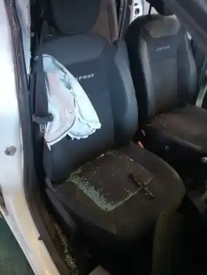 Здавання транспортного засобу dacia dokker monospace (ke_) 1.5 dci (keaj keah) року 2017 потужний 