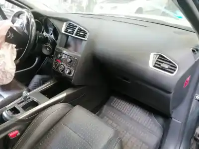 Здавання транспортного засобу citroen c4 lim. exclusive року 2010 потужний 9hr