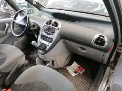Veículo de Sucata citroen xsara picasso (n68) 1.6 hdi do ano 2006 alimentado 9hz