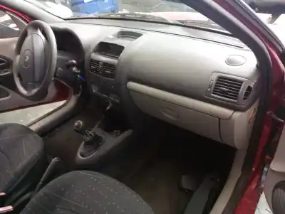 Утилизация автомобиля renault clio ii fase ii (b/cb0) 1.2 16v года 2003 питание d4f712