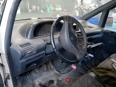 Veículo de Sucata citroen jumpy 1.9 turbodiesel do ano 1995 alimentado dhxxud9tfbtf