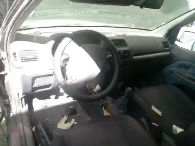 Здавання транспортного засобу renault clio ii fase ii (b/cb0) billabong року 2003 потужний d4f712