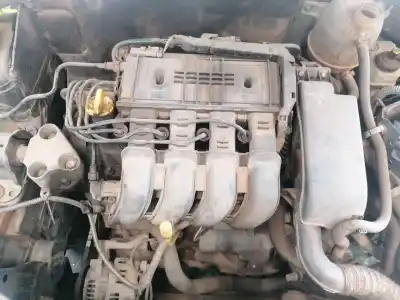 Здавання транспортного засобу renault clio ii fase ii (b/cb0) billabong року 2003 потужний d4f712
