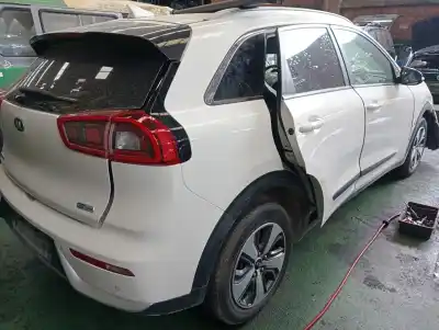 Scrapping Vehicle kia niro concept of the year 2017 powered g4le