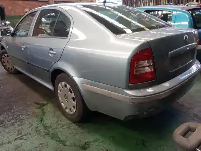 Scrapping Vehicle skoda octavia berlina (1u2) 1.6 of the year 2002 powered bfq