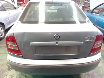 Scrapping Vehicle skoda octavia berlina (1u2) 1.6 of the year 2002 powered bfq