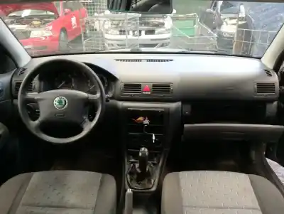 Scrapping Vehicle skoda octavia berlina (1u2) 1.6 of the year 2002 powered bfq