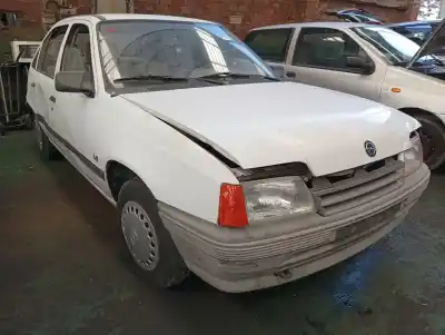 Veículo de Sucata opel kadett e 1.6 do ano 1990 alimentado 16sv
