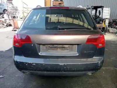Здавання транспортного засобу audi a4 avant (8e) 3.0 v6 24v tdi року 2005 потужний bkn