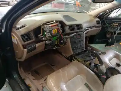 Veículo de Sucata volvo s80 berlina 2.5 d do ano 1998 alimentado d5252t