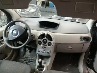 Veículo de Sucata renault modus 1.5 dci diesel do ano 2004 alimentado k9k750