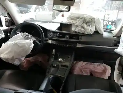 Scrapping Vehicle lexus ct 200h of the year 2012 powered 2zrfxe